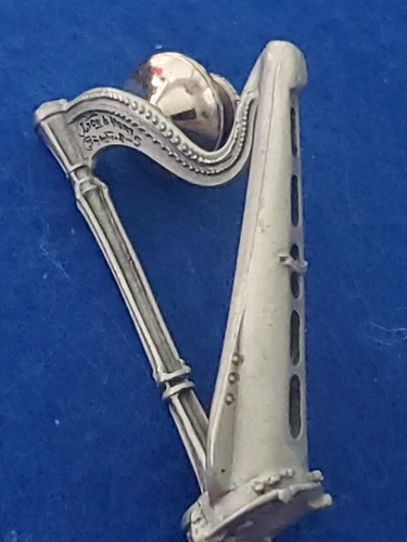 Vintage harp shaped lapel - vintage,
